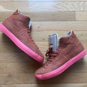 Reebok x Tyga T-Raww Sample